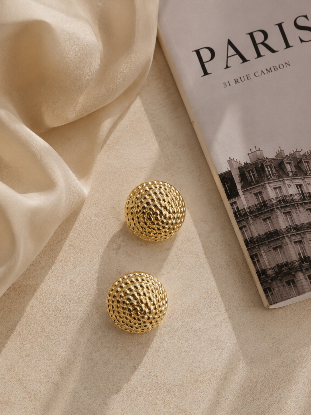 Boucles d’Oreilles Luna Lumière Dorée en Acier Inoxydable 316L – Chic Intemporel.